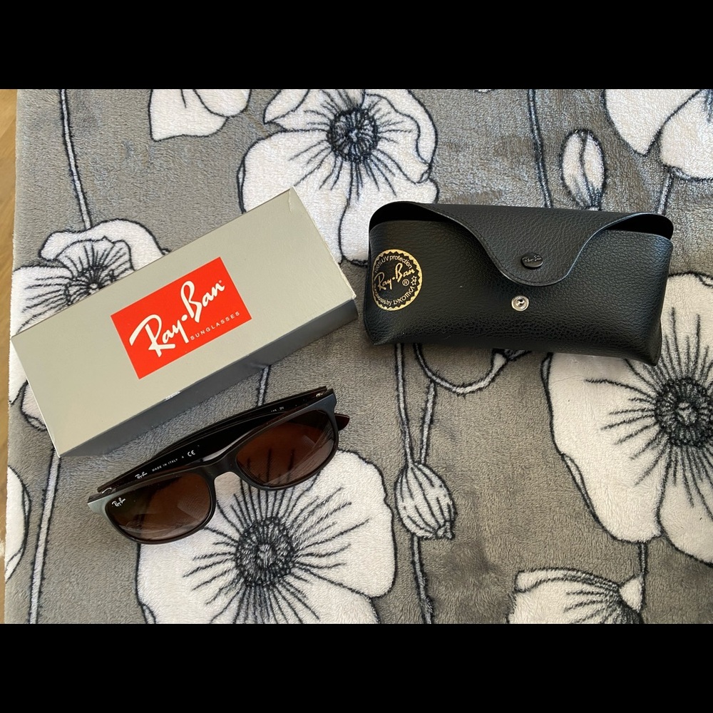 New in box and never worn Ray-Ban Andy sunglasses